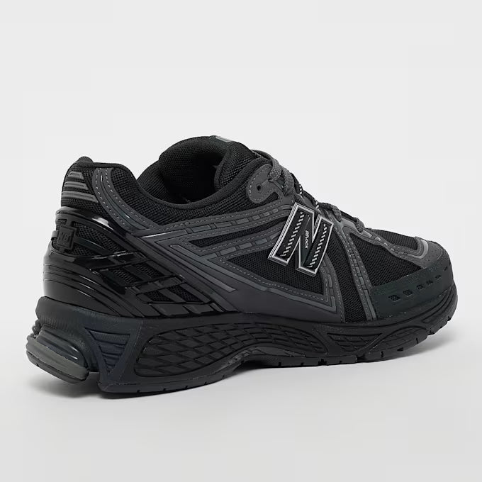 NB 1906R Black Phantom