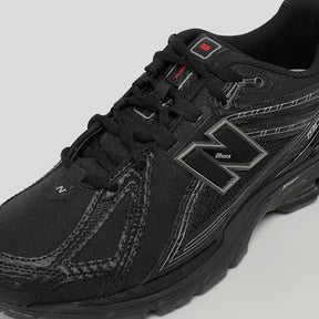 NB 1906R Triple Black